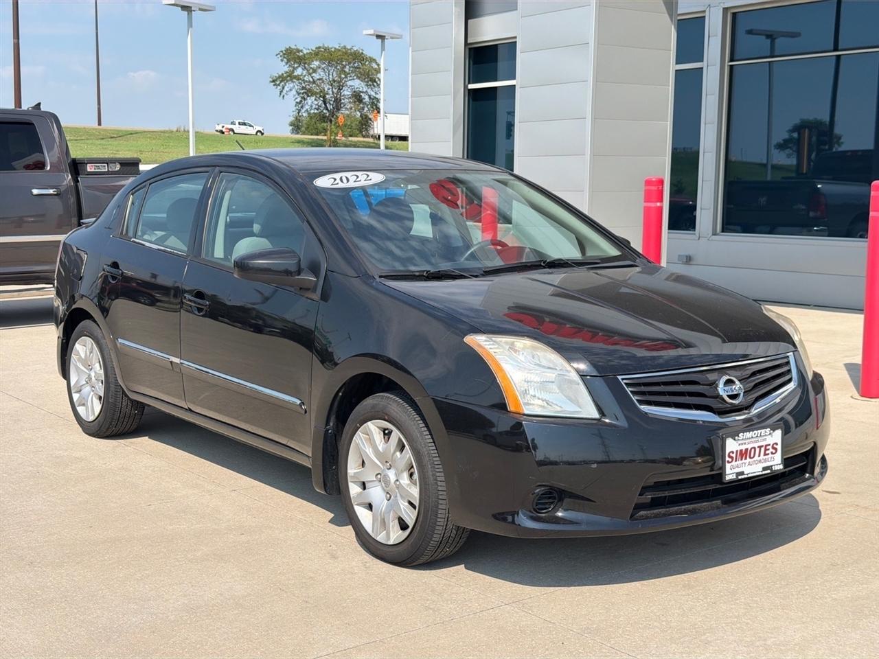 Nissan Sentra 4dr Sdn I4 CVT 2.0 S 2012