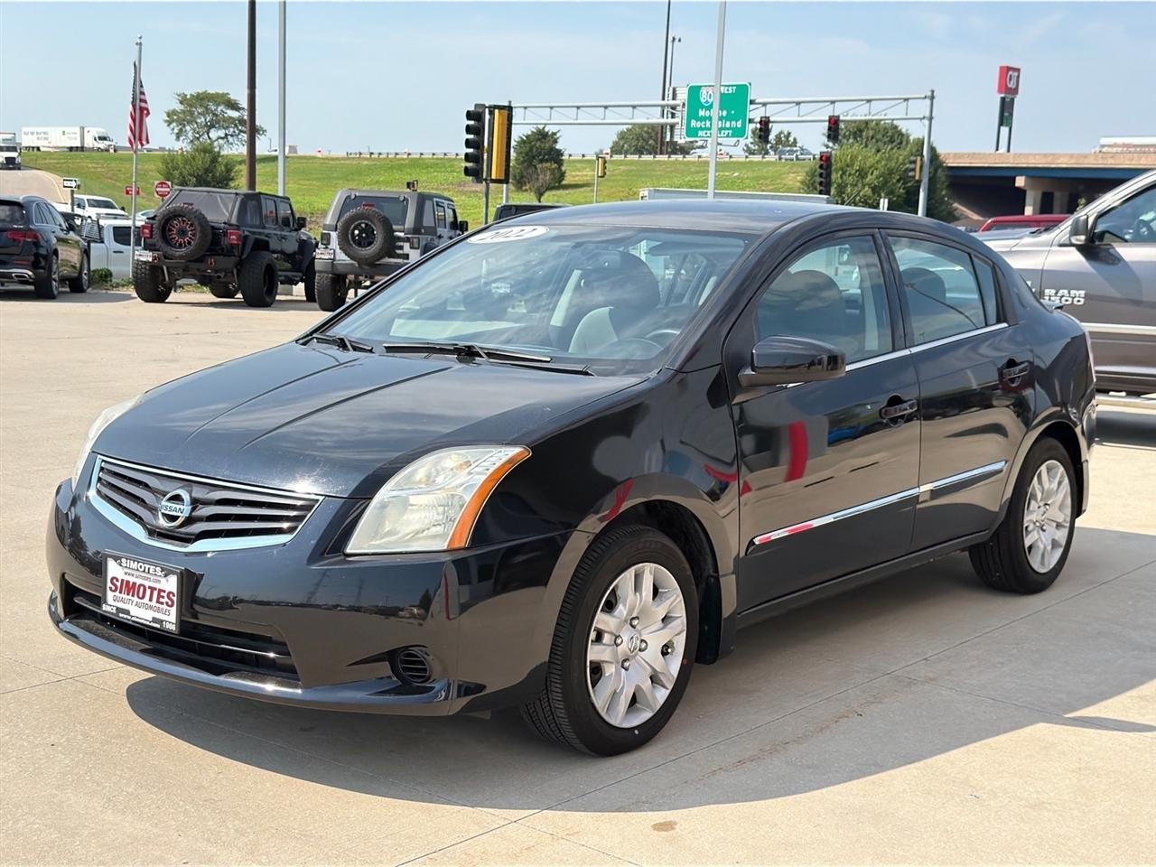 Nissan Sentra 4dr Sdn I4 CVT 2.0 S 2012