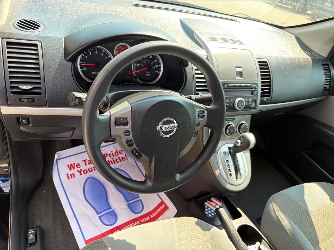Nissan Sentra 4dr Sdn I4 CVT 2.0 S 2012