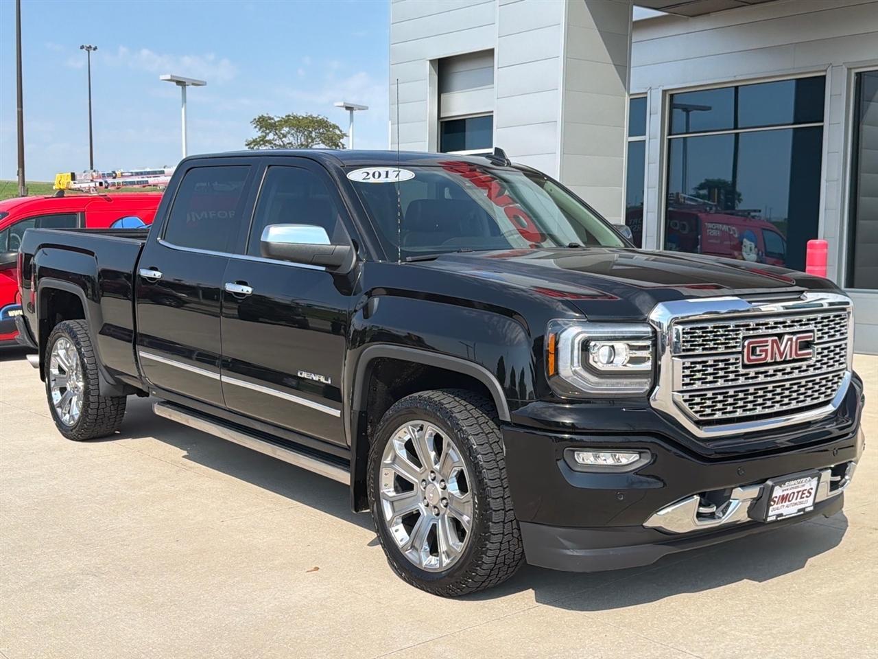 GMC Sierra 1500 4WD Crew Cab 153.0" Denali 2017