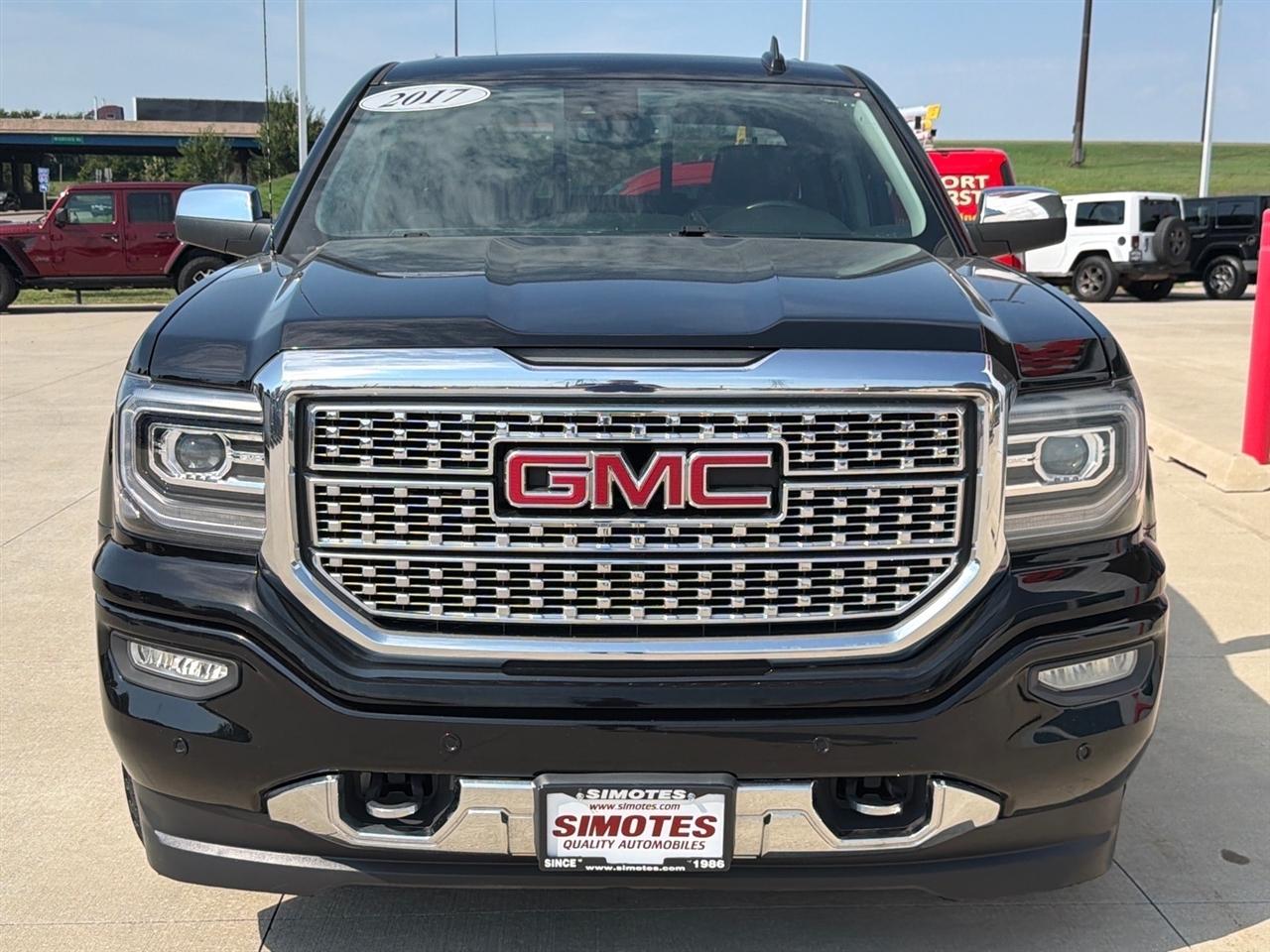 GMC Sierra 1500 4WD Crew Cab 153.0" Denali 2017