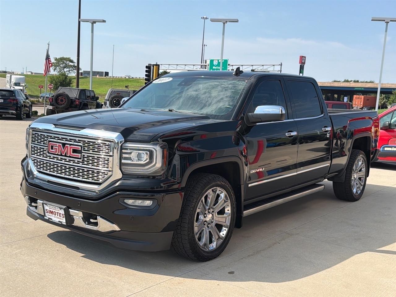 GMC Sierra 1500 4WD Crew Cab 153.0" Denali 2017