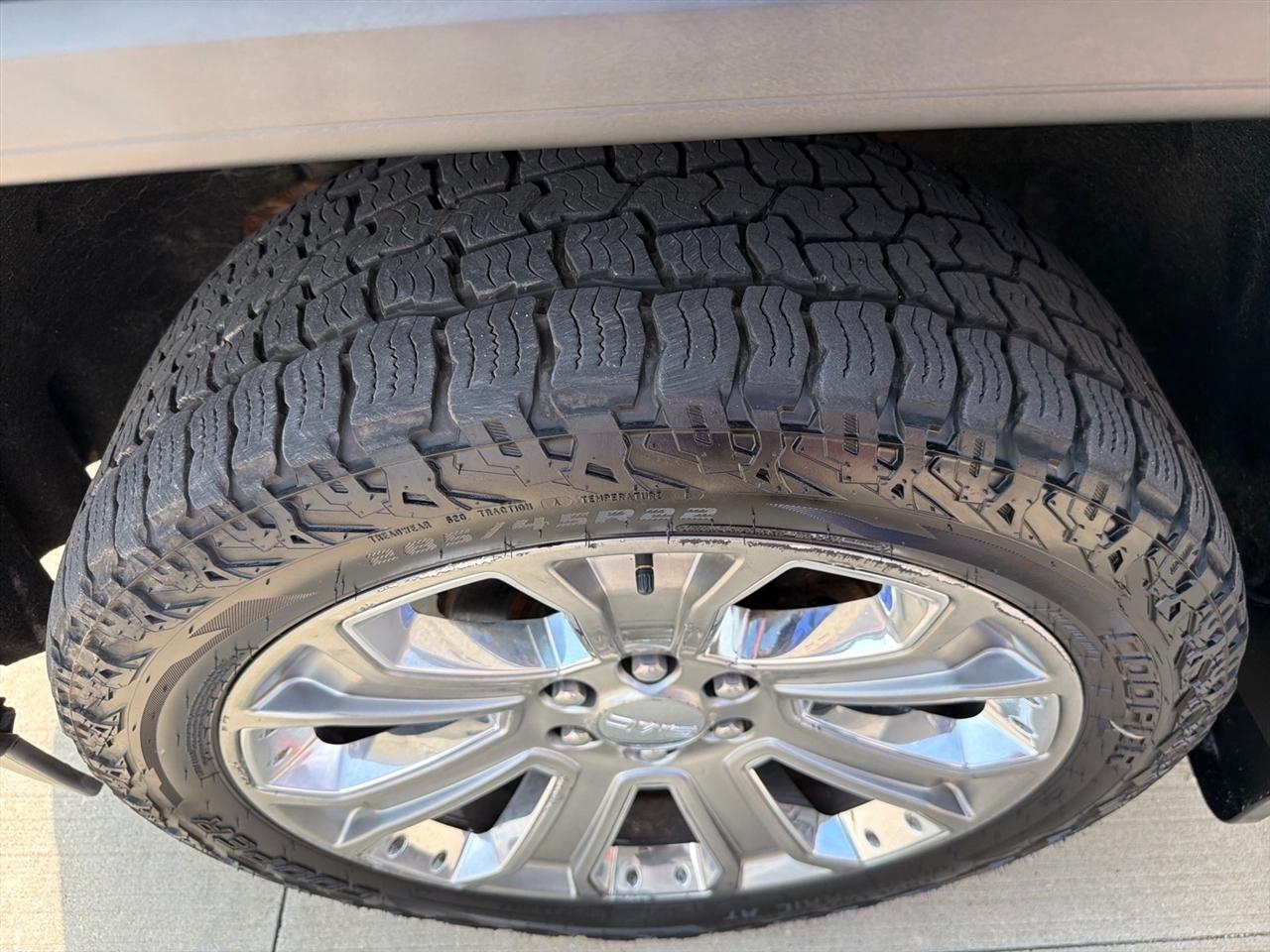 GMC Sierra 1500 4WD Crew Cab 153.0" Denali 2017