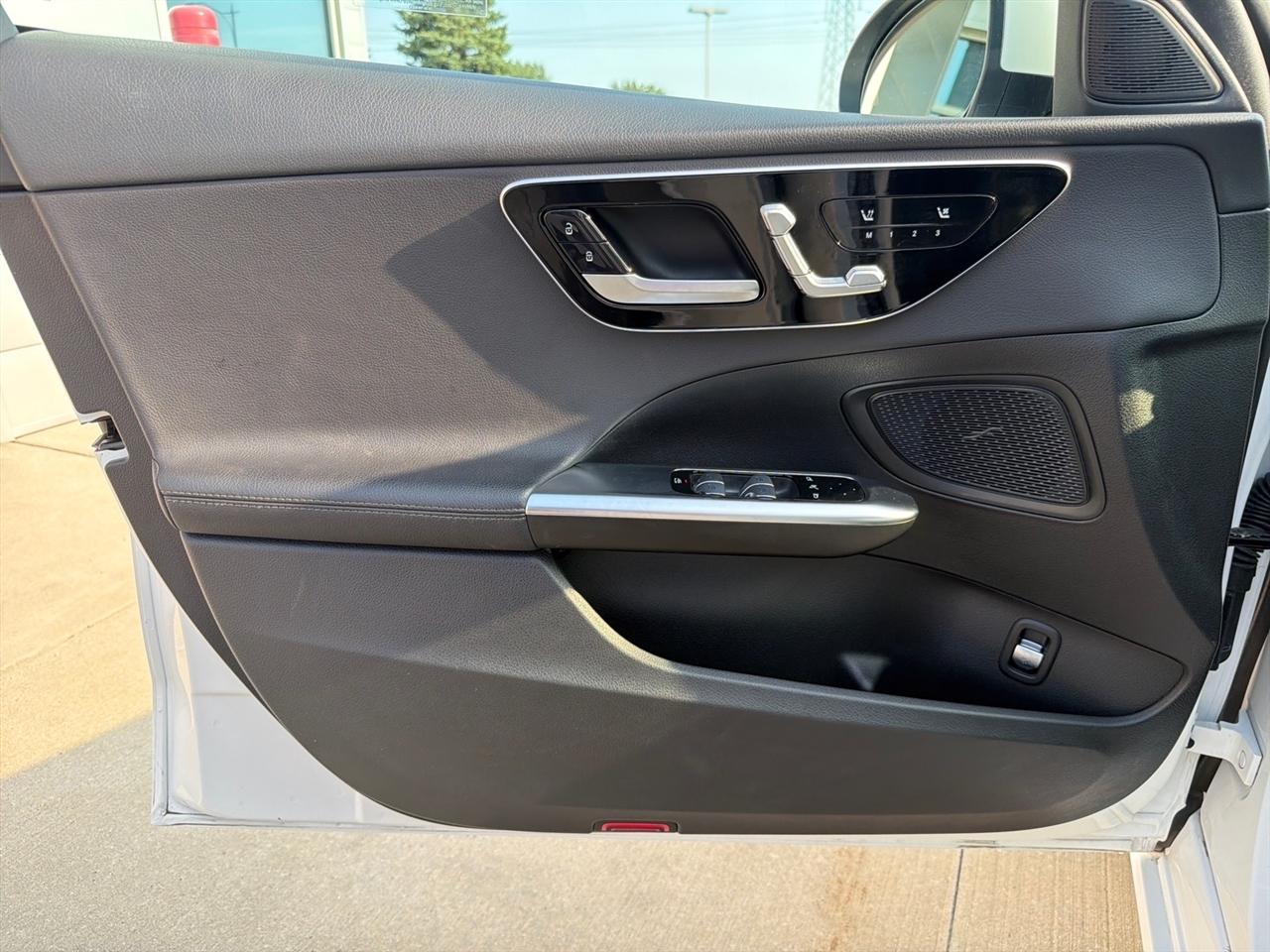 Mercedes-Benz C-Class C 300 4MATIC Sedan 2025