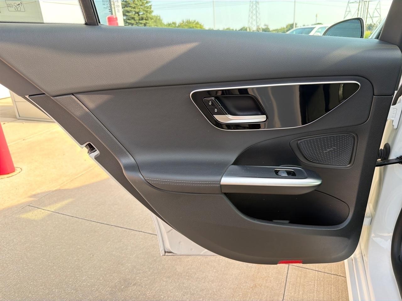Mercedes-Benz C-Class C 300 4MATIC Sedan 2025
