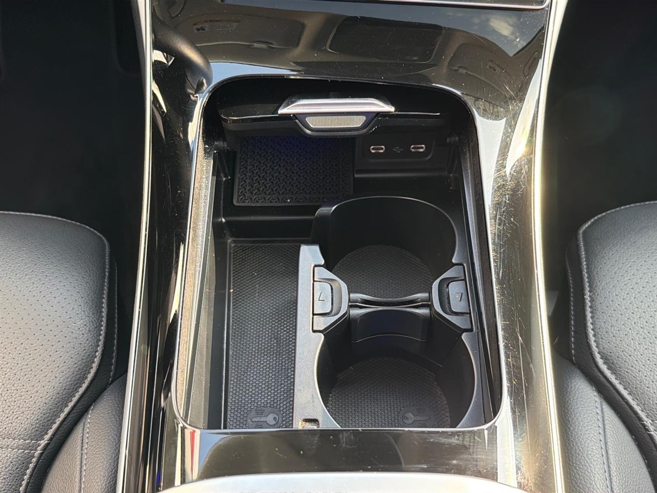Mercedes-Benz C-Class C 300 4MATIC Sedan 2025