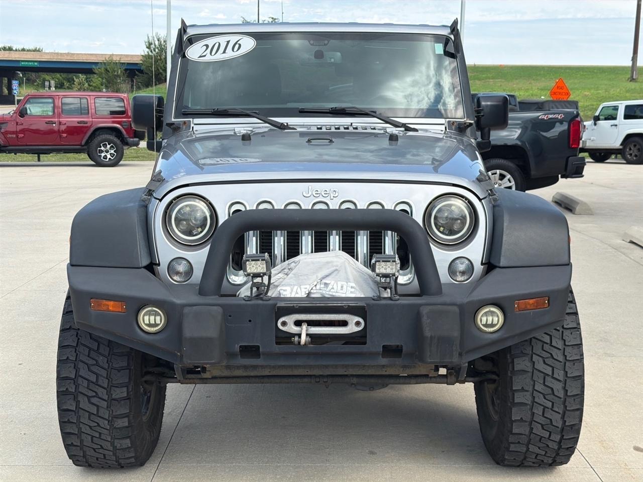 Jeep Wrangler Unlimited 4WD 4dr Sport 2016