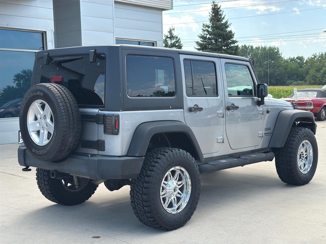 Jeep Wrangler Unlimited 4WD 4dr Sport 2016
