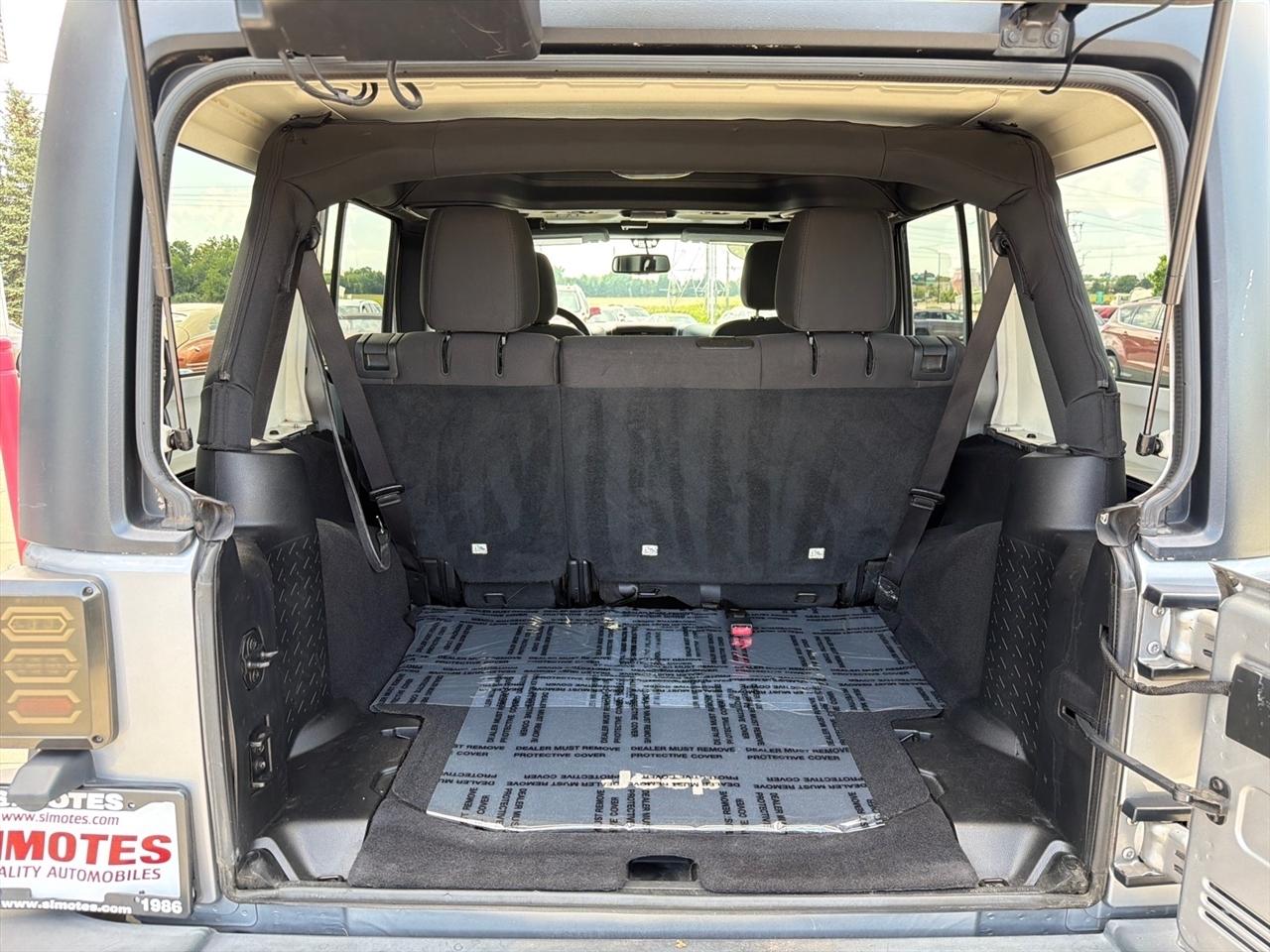 Jeep Wrangler Unlimited 4WD 4dr Sport 2016
