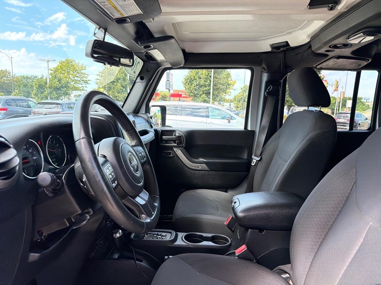 Jeep Wrangler Unlimited 4WD 4dr Sport 2016