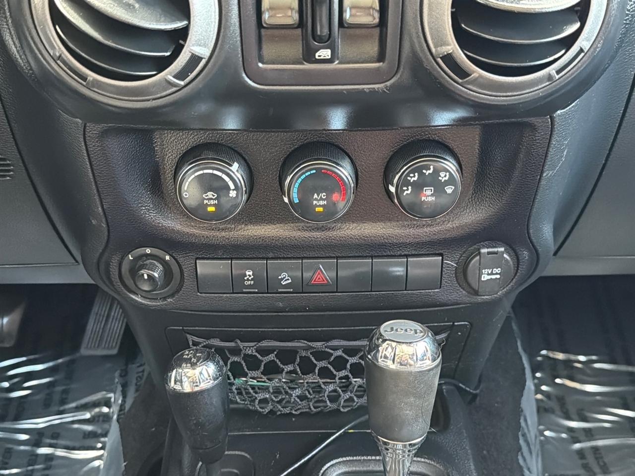 Jeep Wrangler Unlimited 4WD 4dr Sport 2016