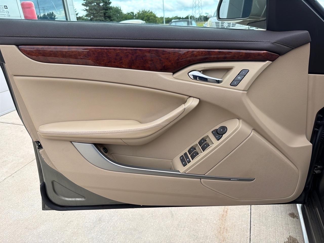 Cadillac CTS Sedan 4dr Sdn 3.6L Premium AWD 2011