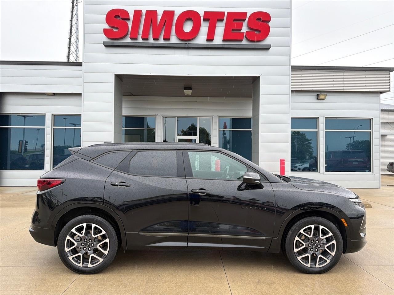 2025 Chevrolet Blazer AWD 4dr RS