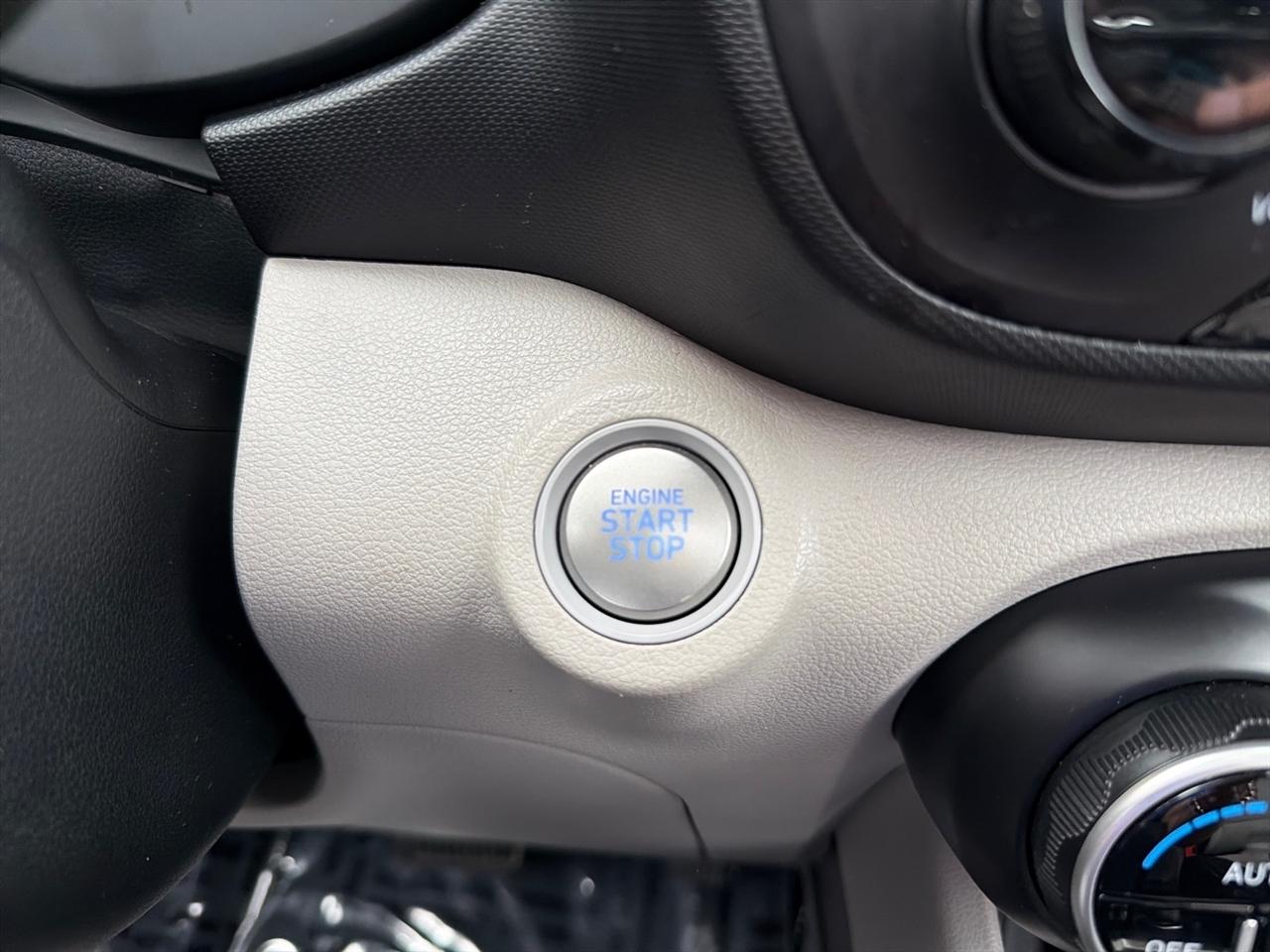 Hyundai Venue SEL IVT 2025