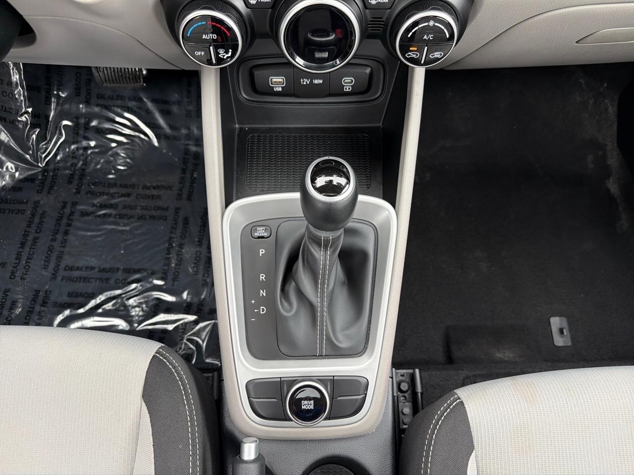 Hyundai Venue SEL IVT 2025