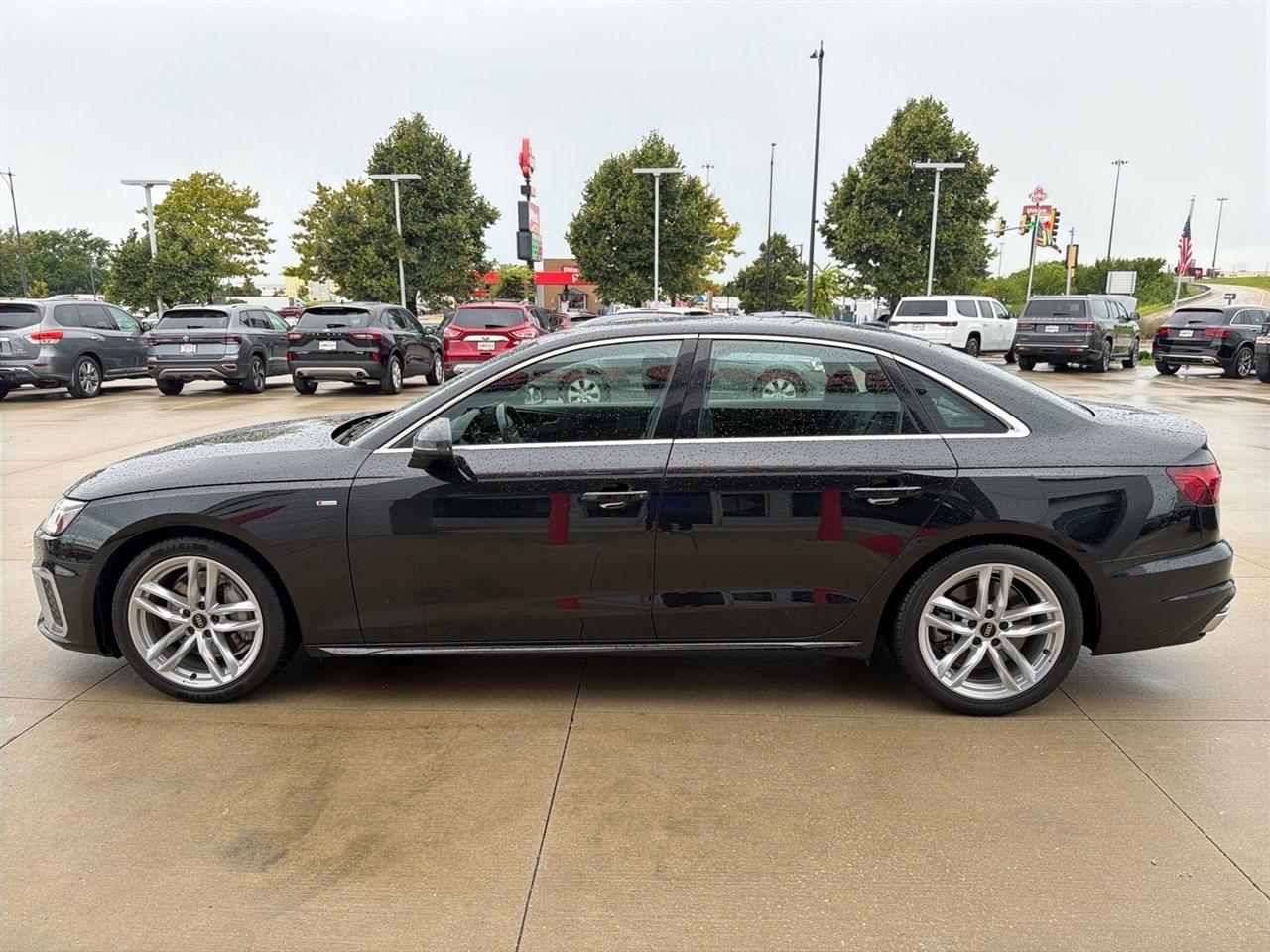 Audi A4 Sedan S line Premium Plus 45 TFSI quattro 2024