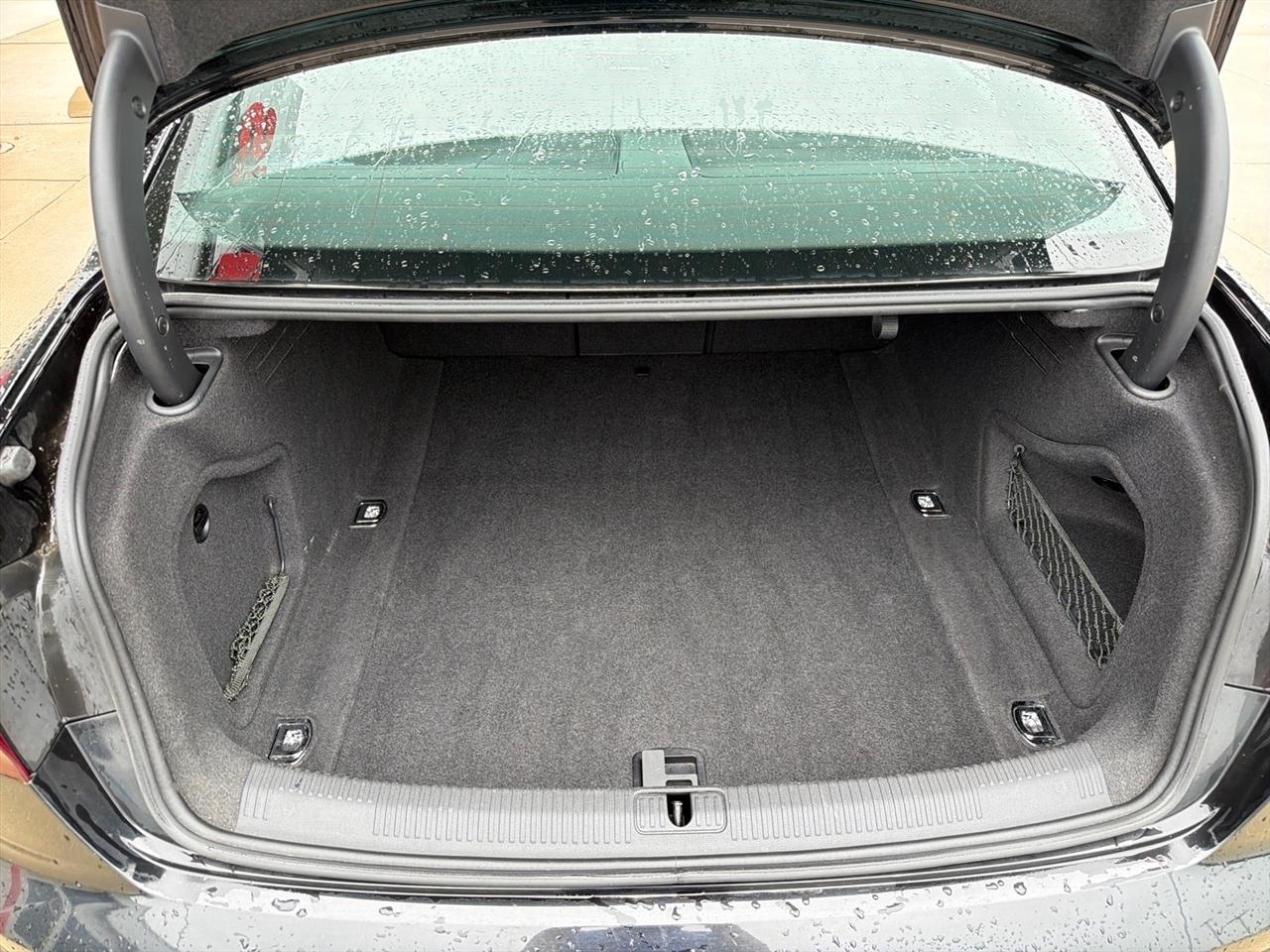 Audi A4 Sedan S line Premium Plus 45 TFSI quattro 2024
