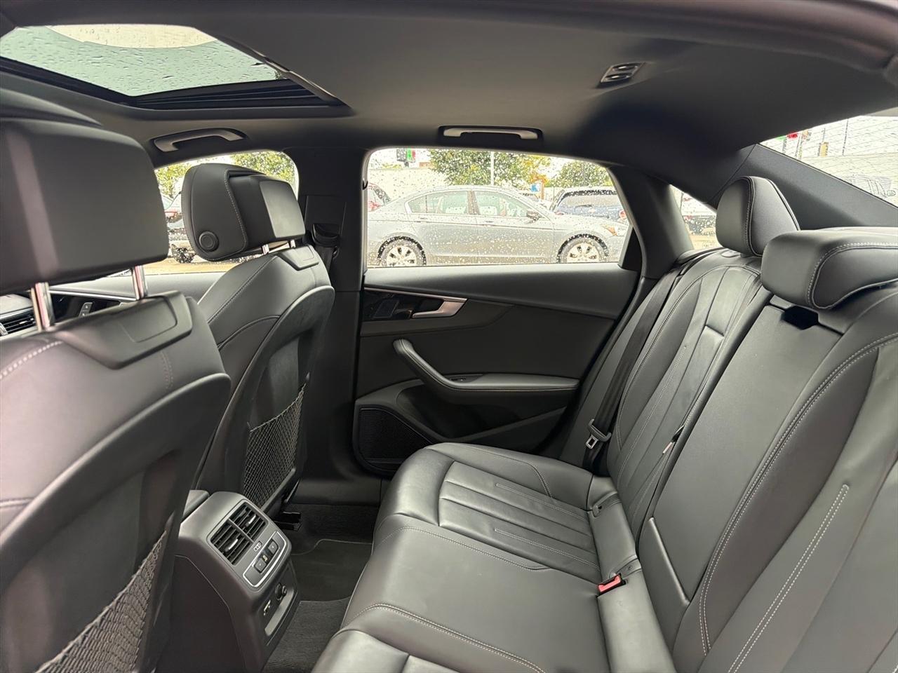 Audi A4 Sedan S line Premium Plus 45 TFSI quattro 2024