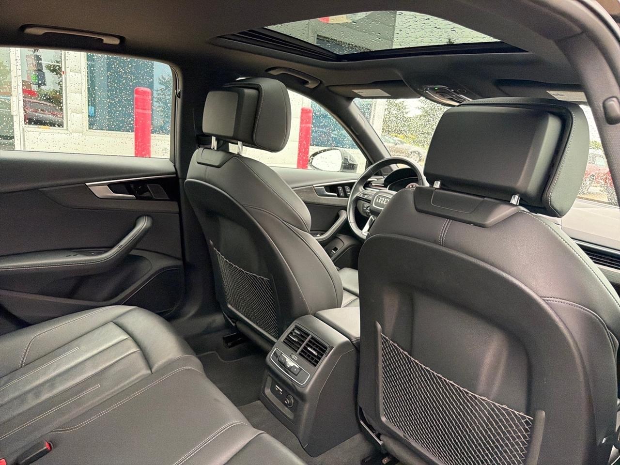 Audi A4 Sedan S line Premium Plus 45 TFSI quattro 2024