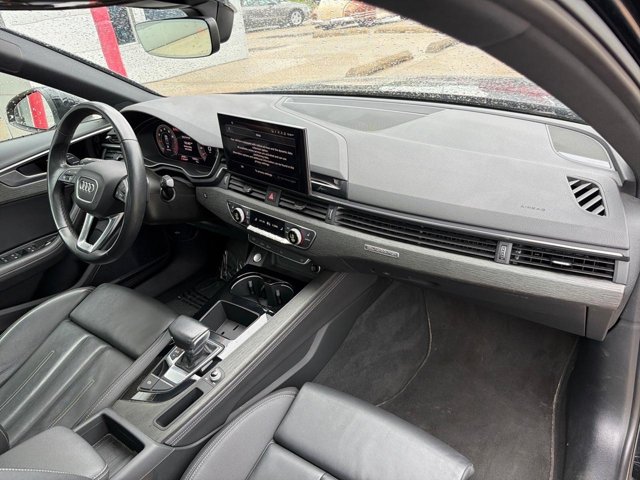 Audi A4 Sedan S line Premium Plus 45 TFSI quattro 2024