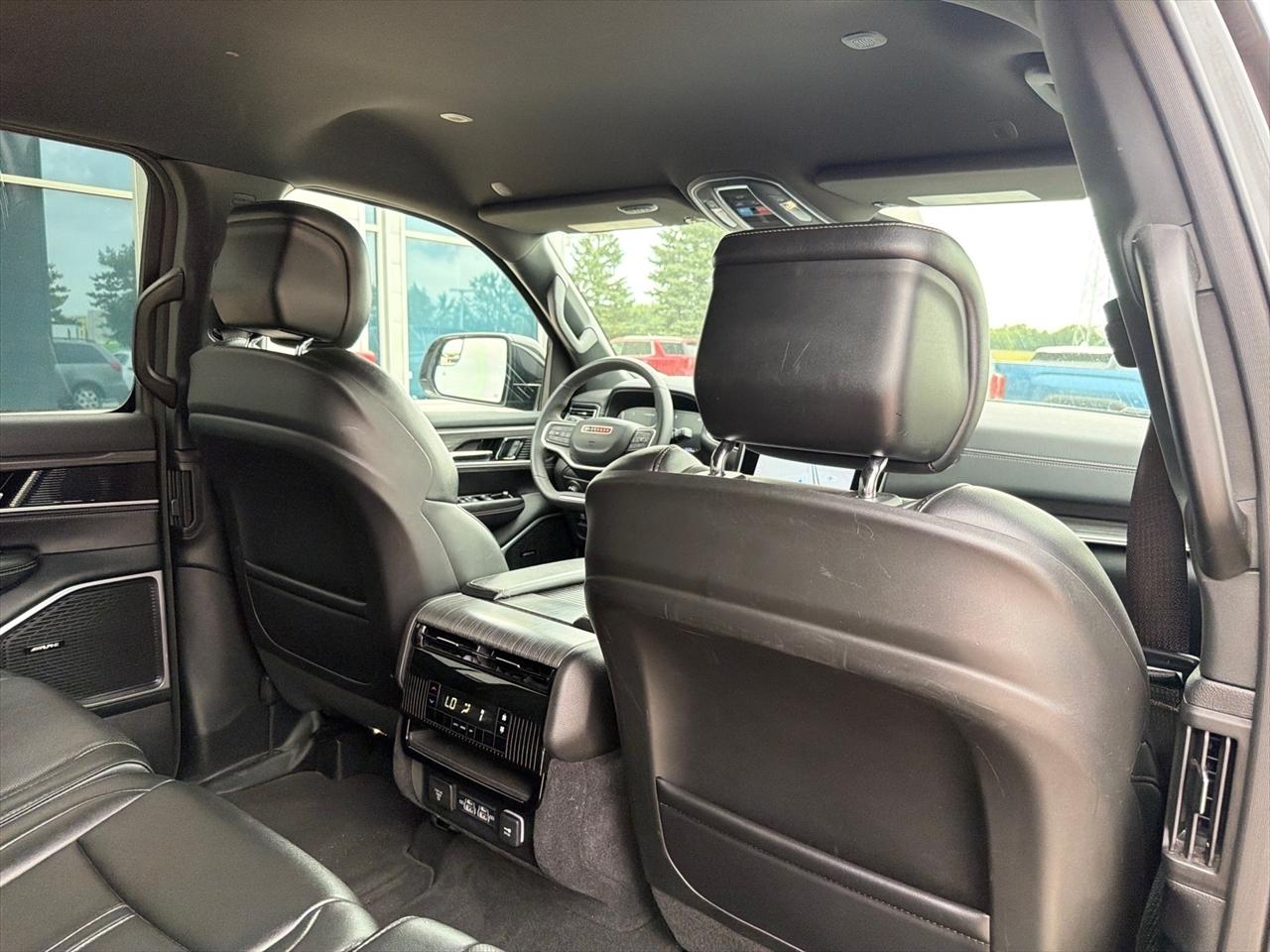 Jeep Wagoneer L Series II 4x4 2023