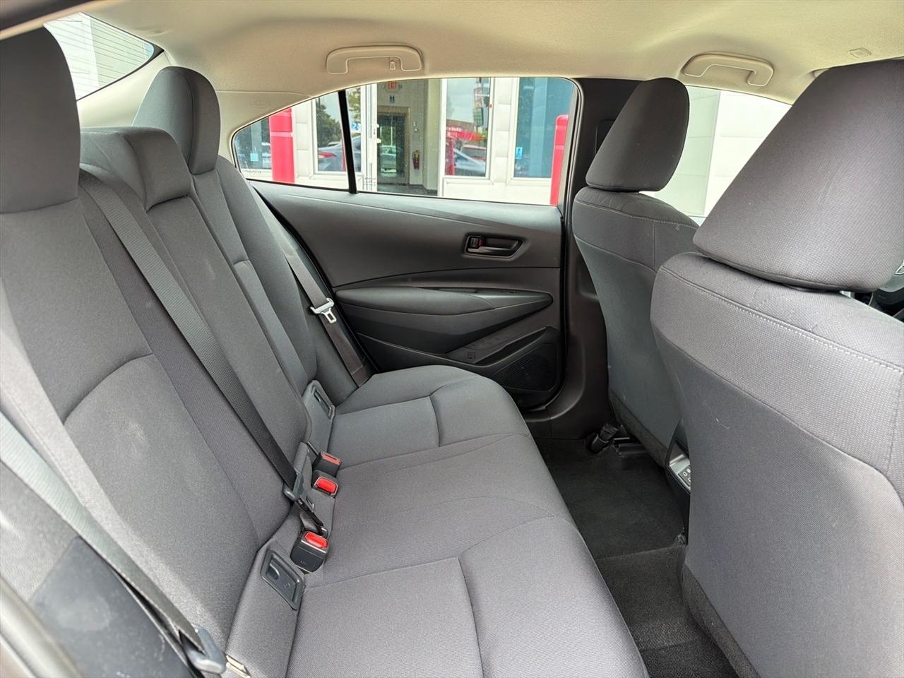 Toyota Corolla LE CVT (Natl) 2026