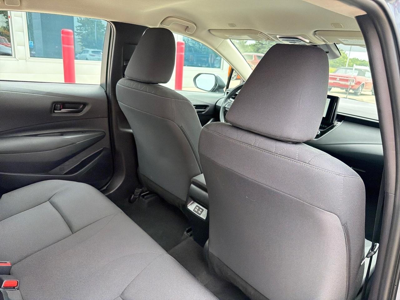 Toyota Corolla LE CVT (Natl) 2026