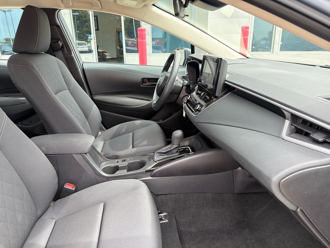 Toyota Corolla LE CVT (Natl) 2026