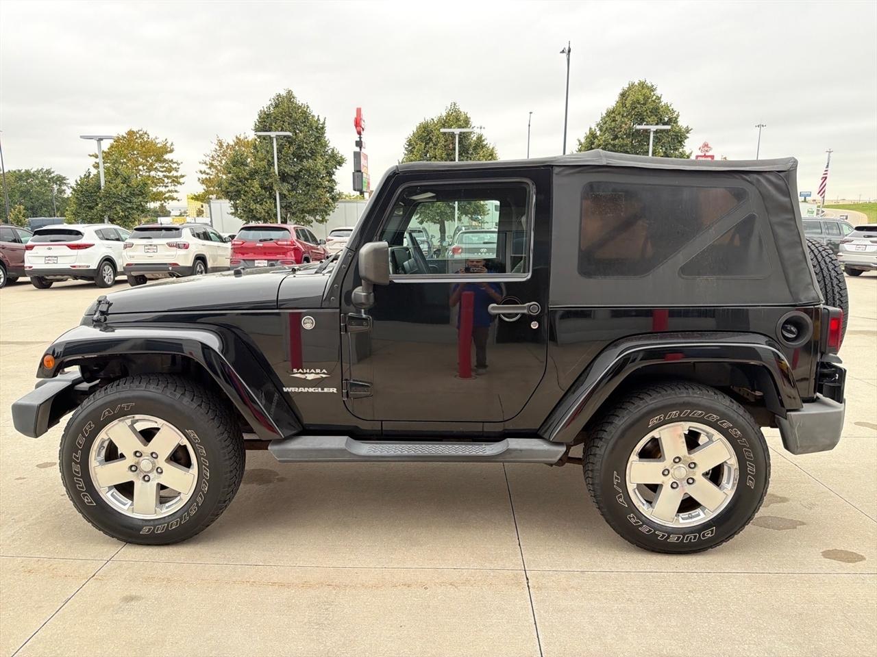 Jeep Wrangler 4WD 2dr Sahara 2009