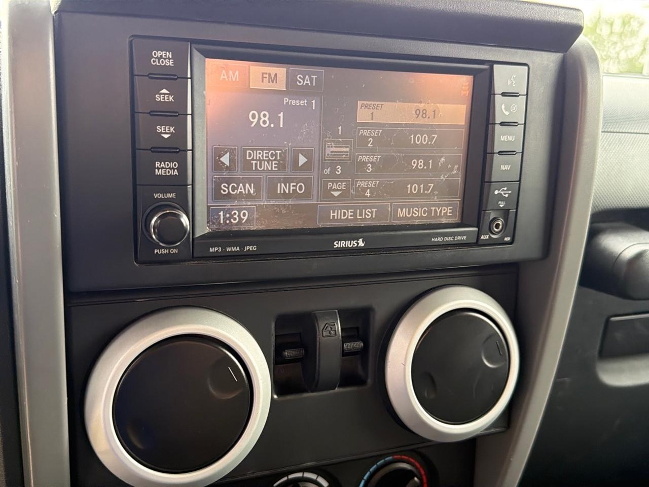 Jeep Wrangler 4WD 2dr Sahara 2009