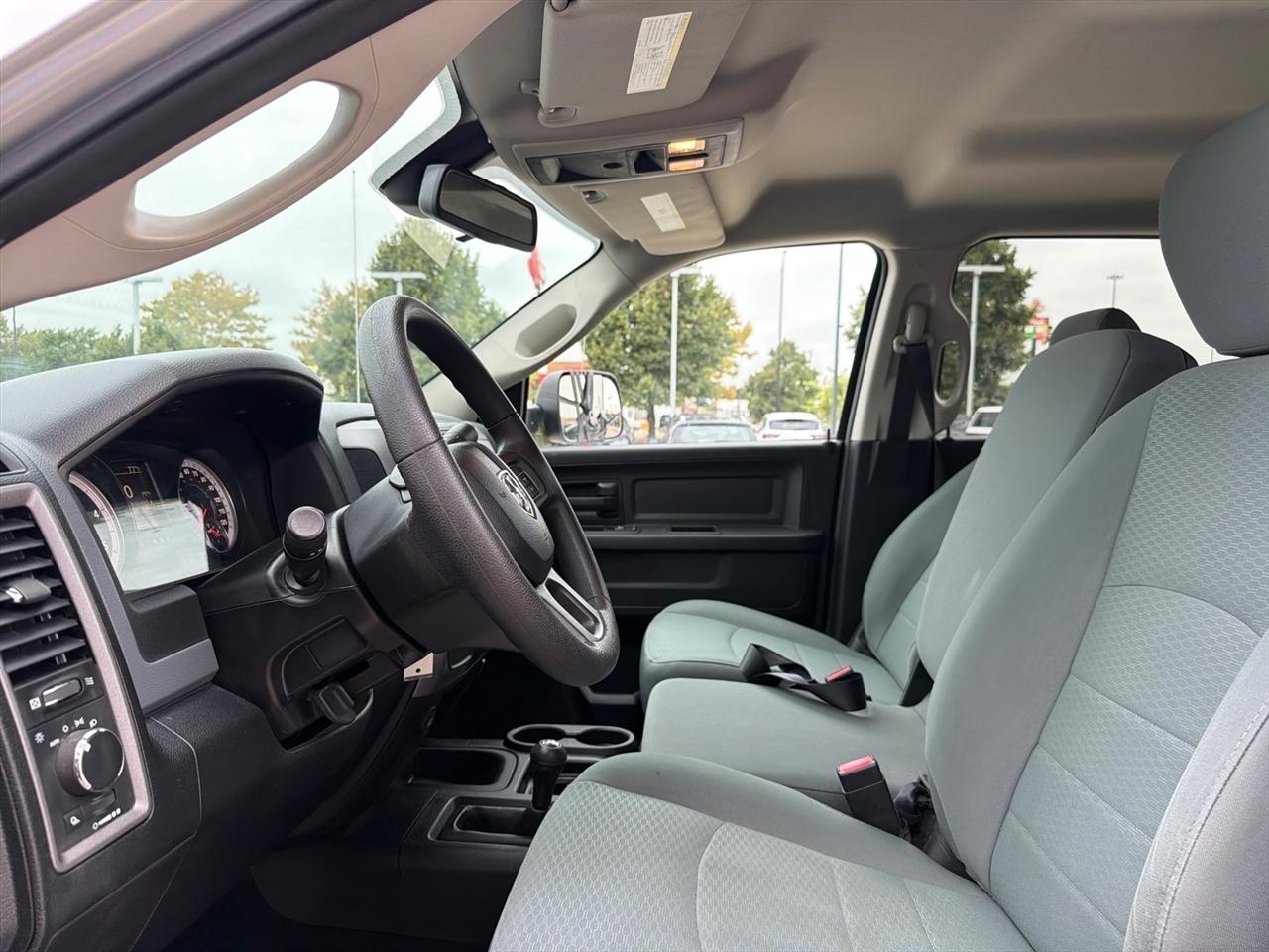 RAM 2500 4WD Crew Cab 149" Tradesman 2016