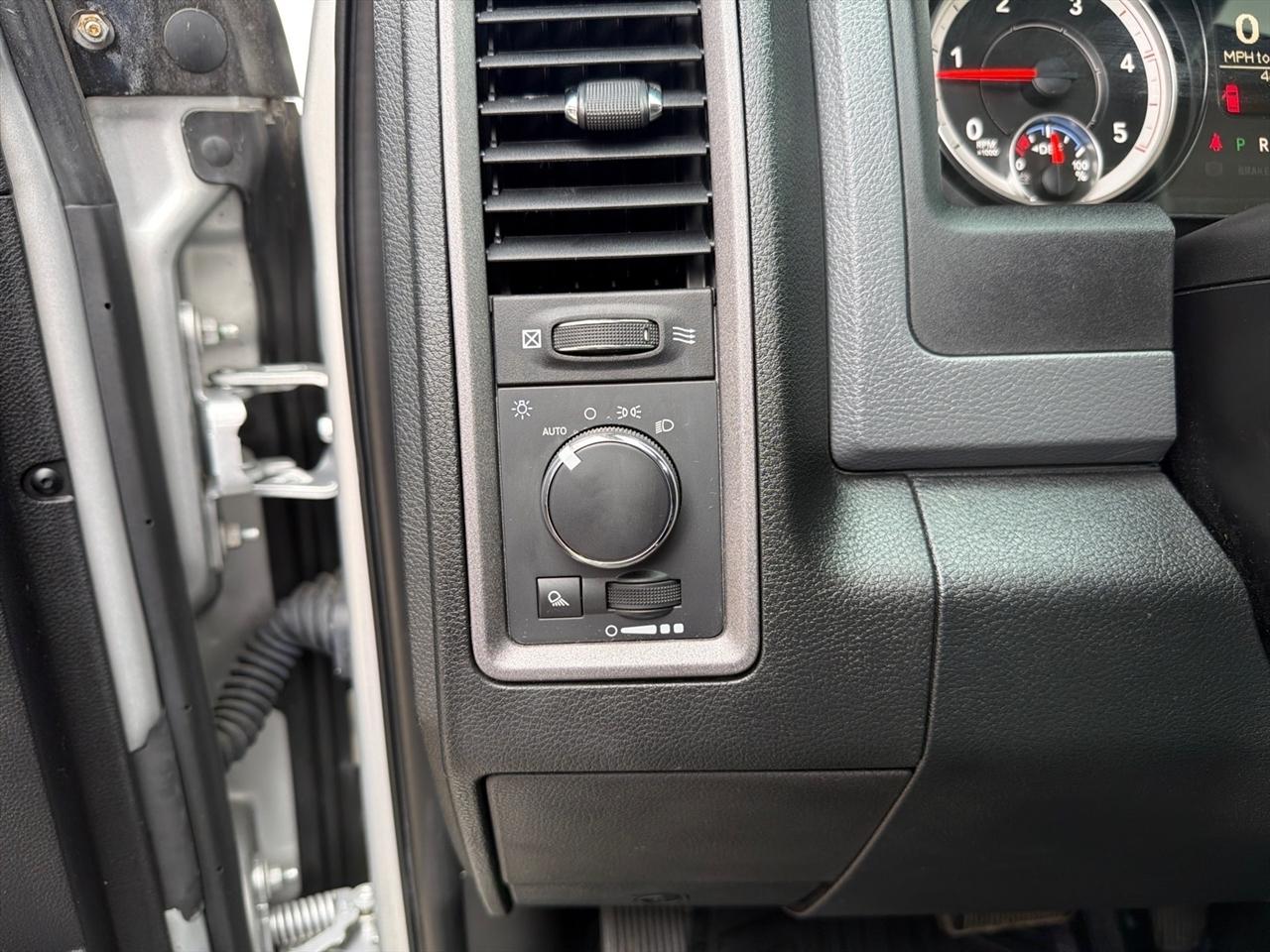 RAM 2500 4WD Crew Cab 149" Tradesman 2016