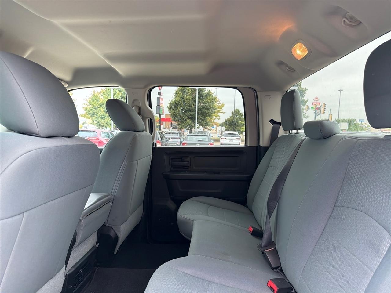 RAM 2500 4WD Crew Cab 149" Tradesman 2016