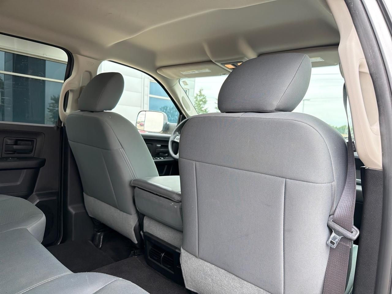 RAM 2500 4WD Crew Cab 149" Tradesman 2016