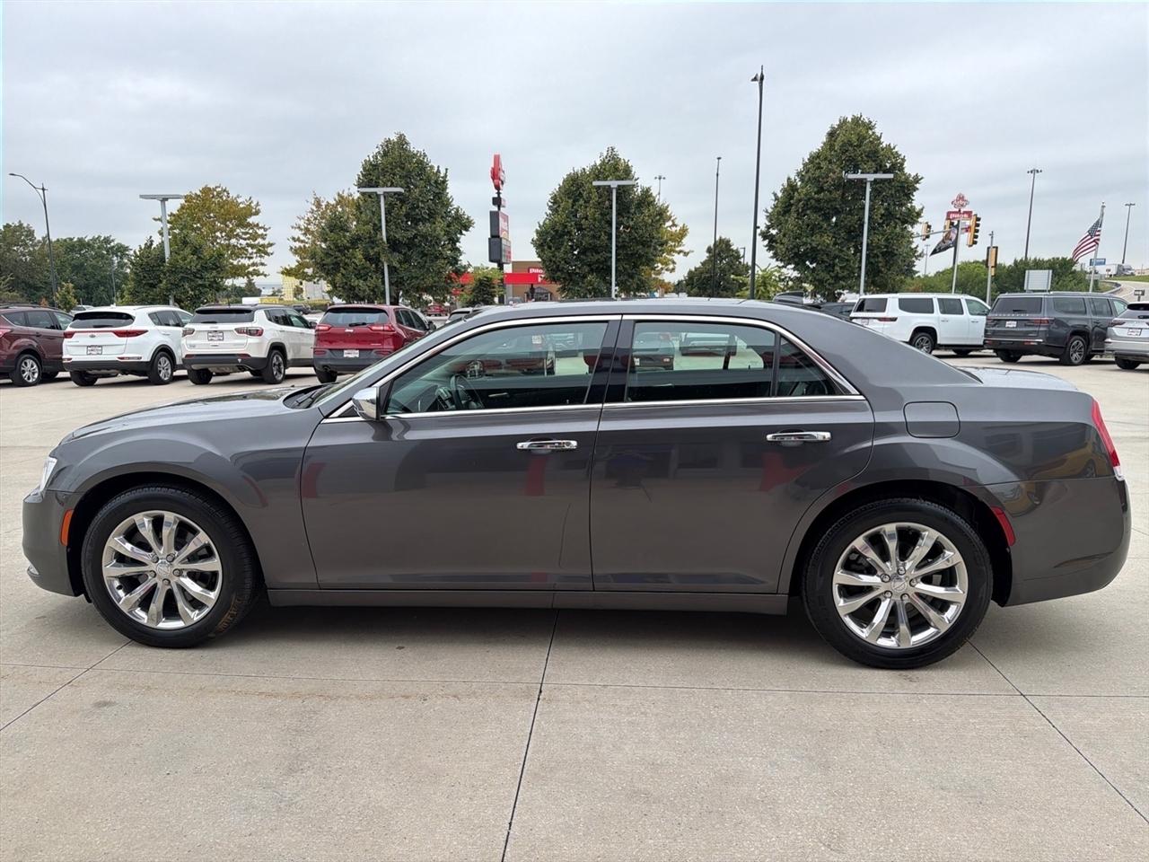 Chrysler 300 300C AWD 2017