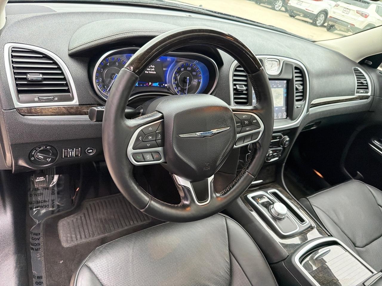 Chrysler 300 300C AWD 2017