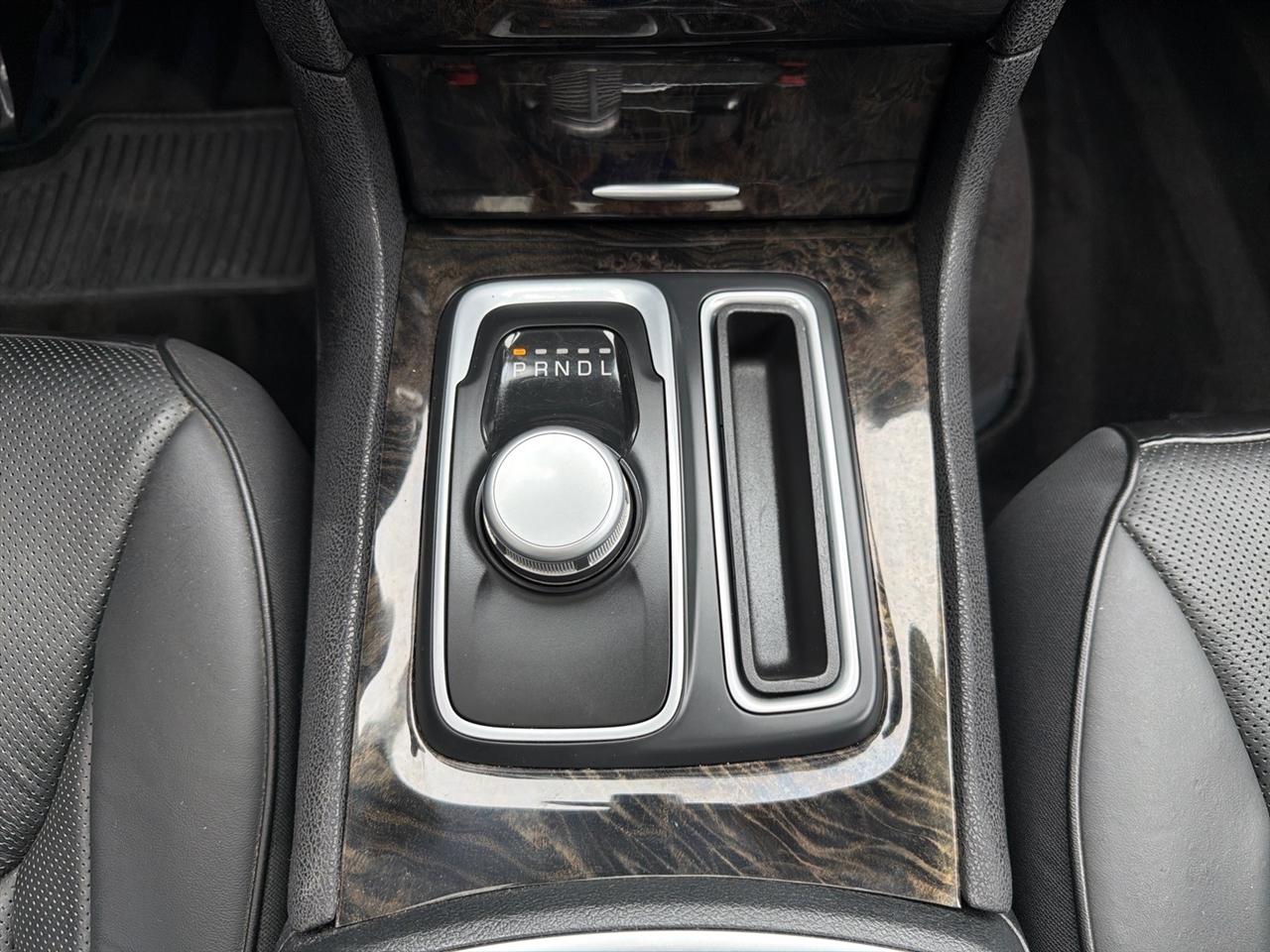 Chrysler 300 300C AWD 2017