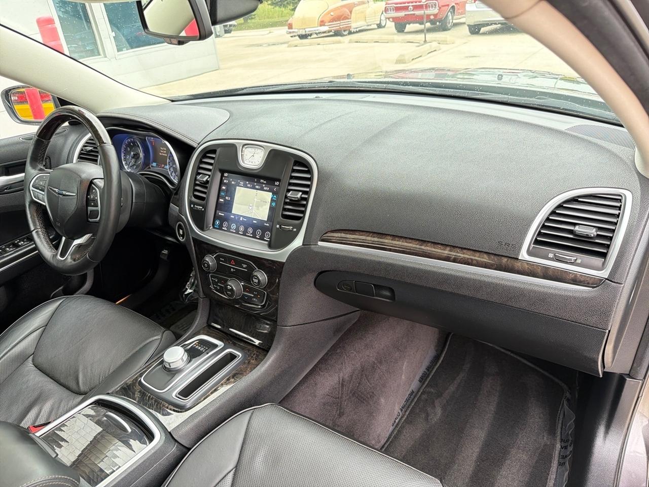 Chrysler 300 300C AWD 2017