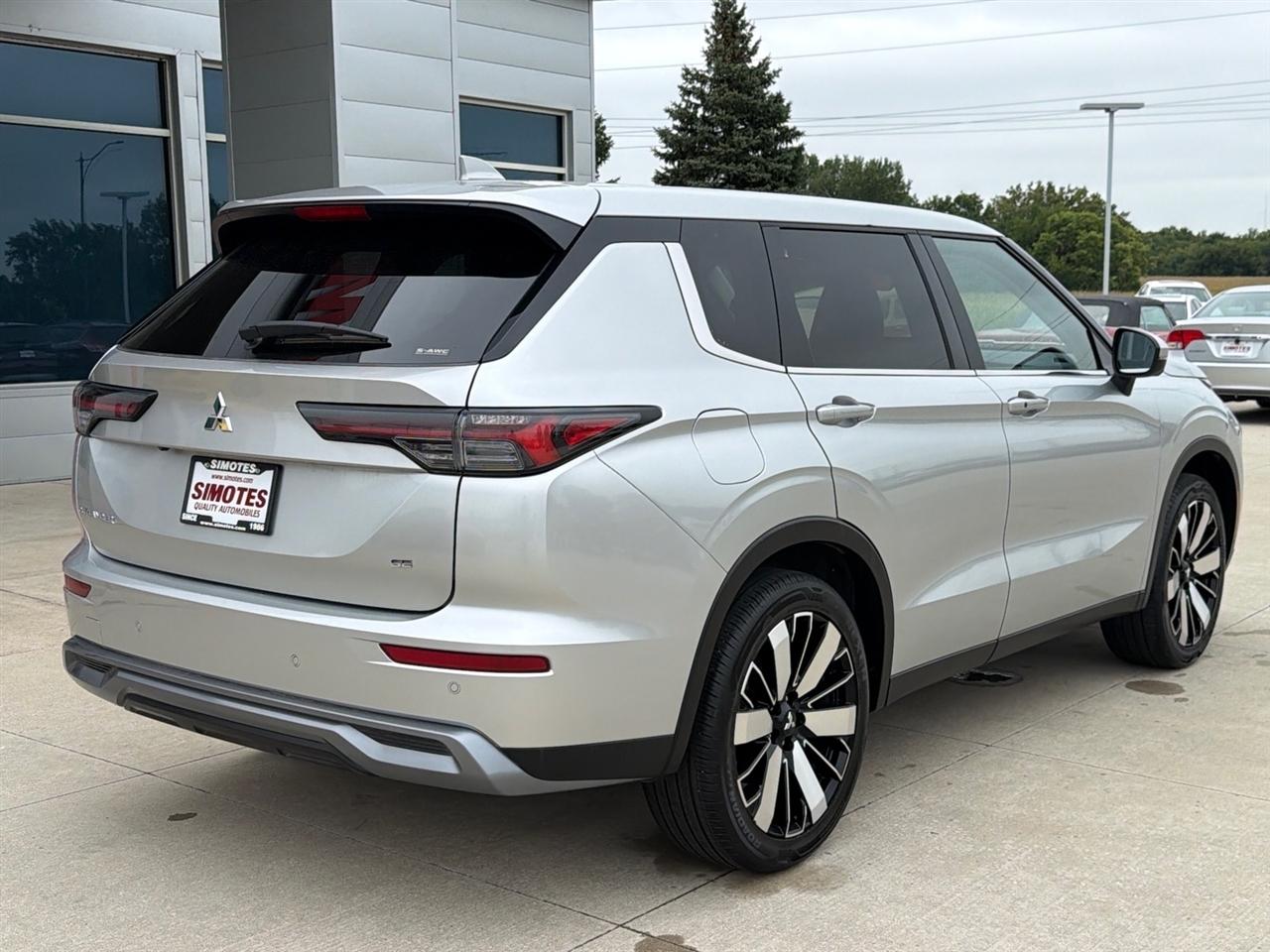 Mitsubishi Outlander Trail Edition S-AWC 2025