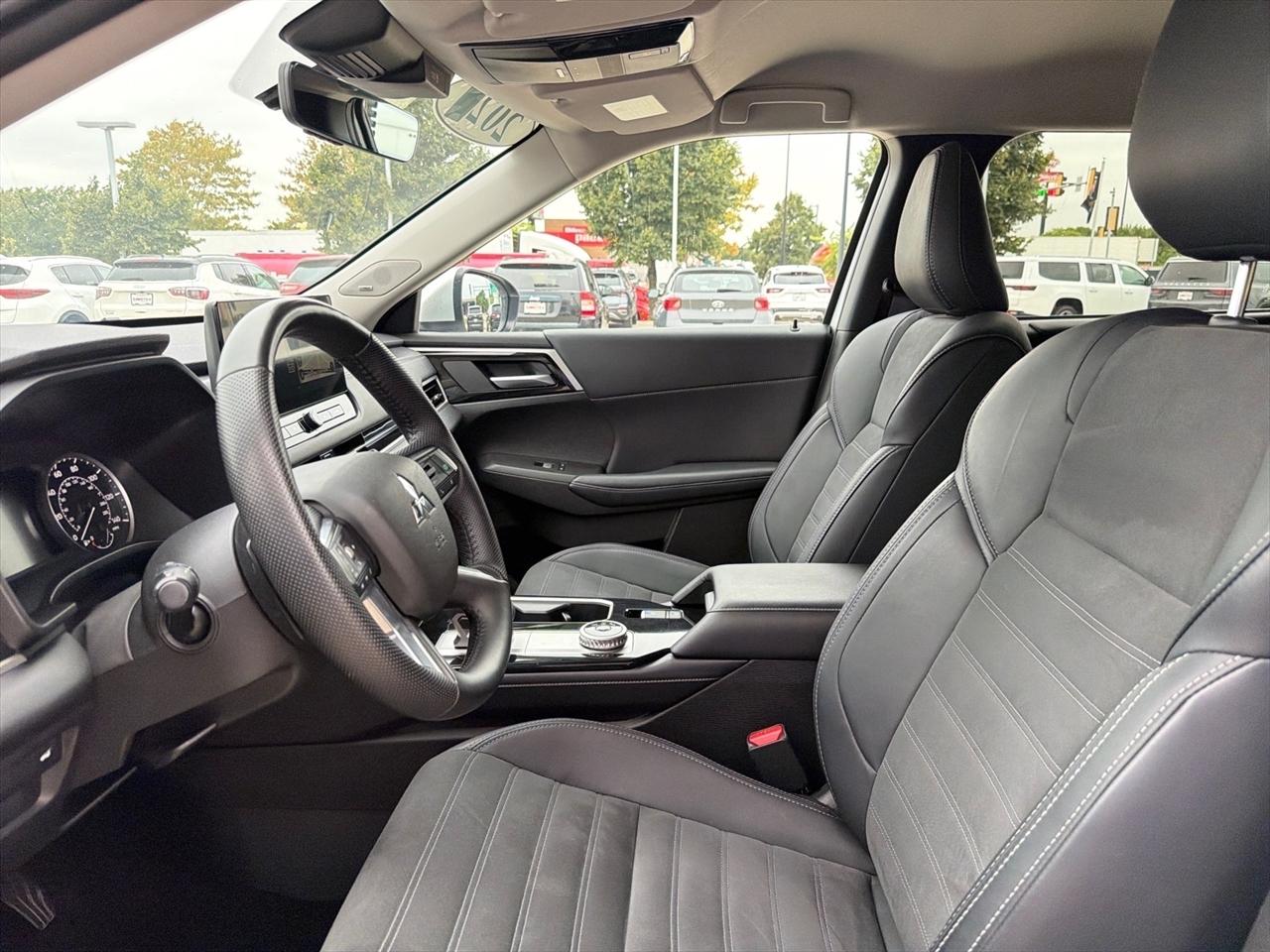 Mitsubishi Outlander Trail Edition S-AWC 2025