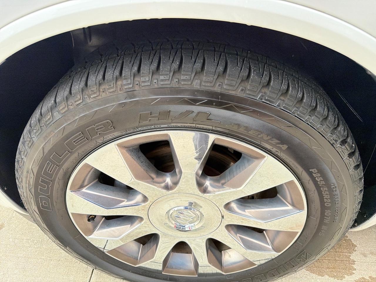 Buick Enclave AWD 4dr Premium 2016