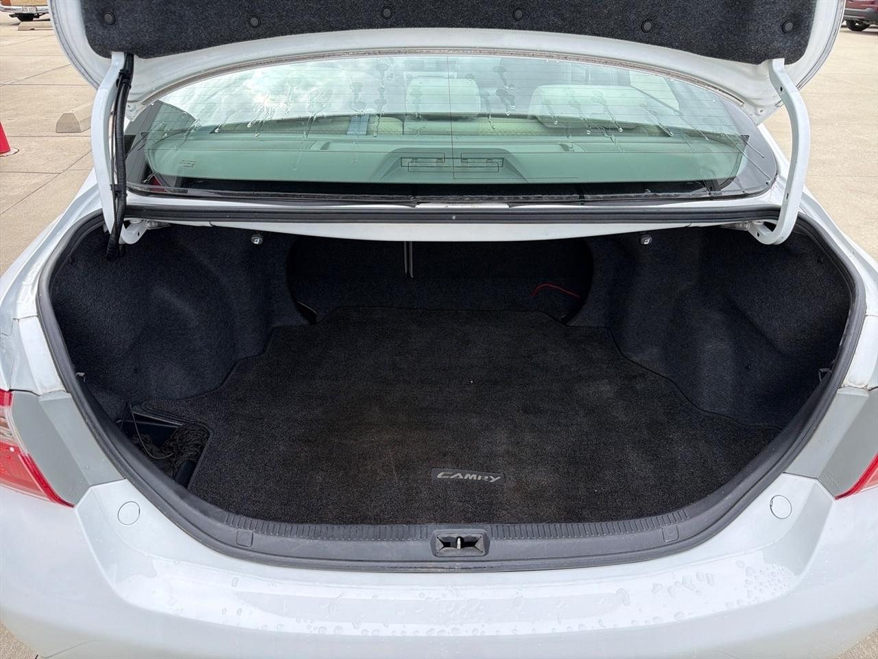 Toyota Camry LE 2009