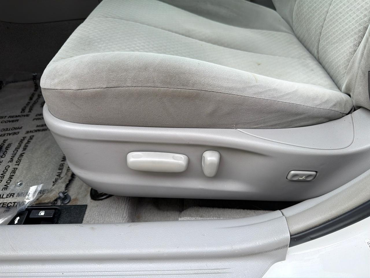 Toyota Camry LE 2009