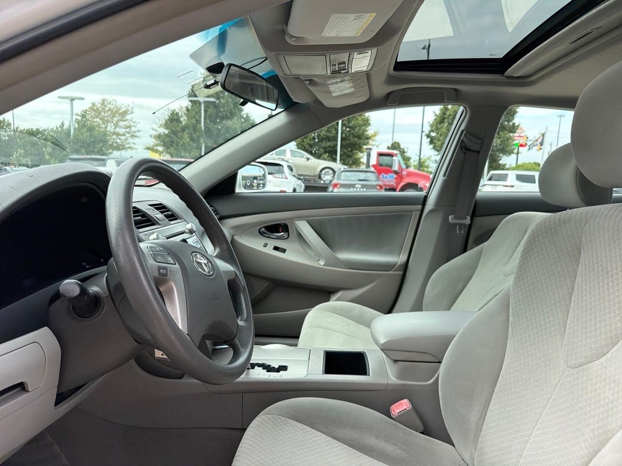 Toyota Camry LE 2009