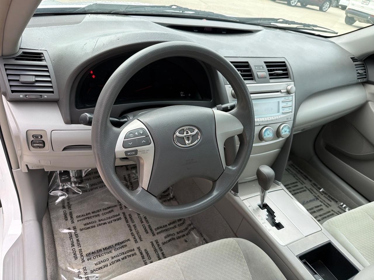 Toyota Camry LE 2009