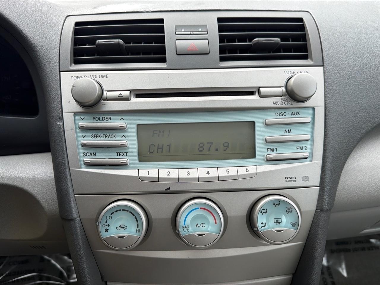 Toyota Camry LE 2009