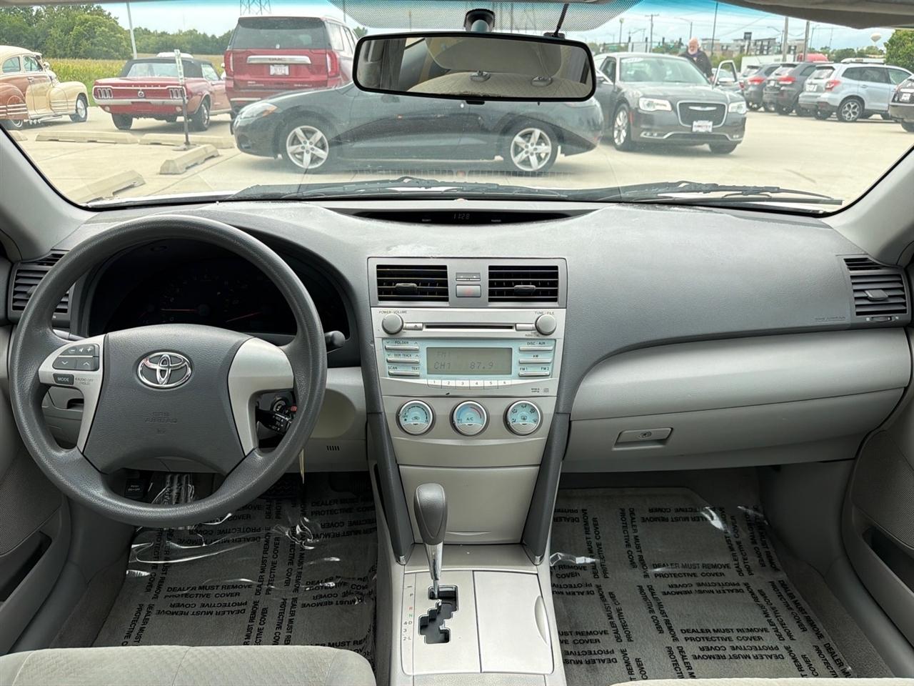 Toyota Camry LE 2009