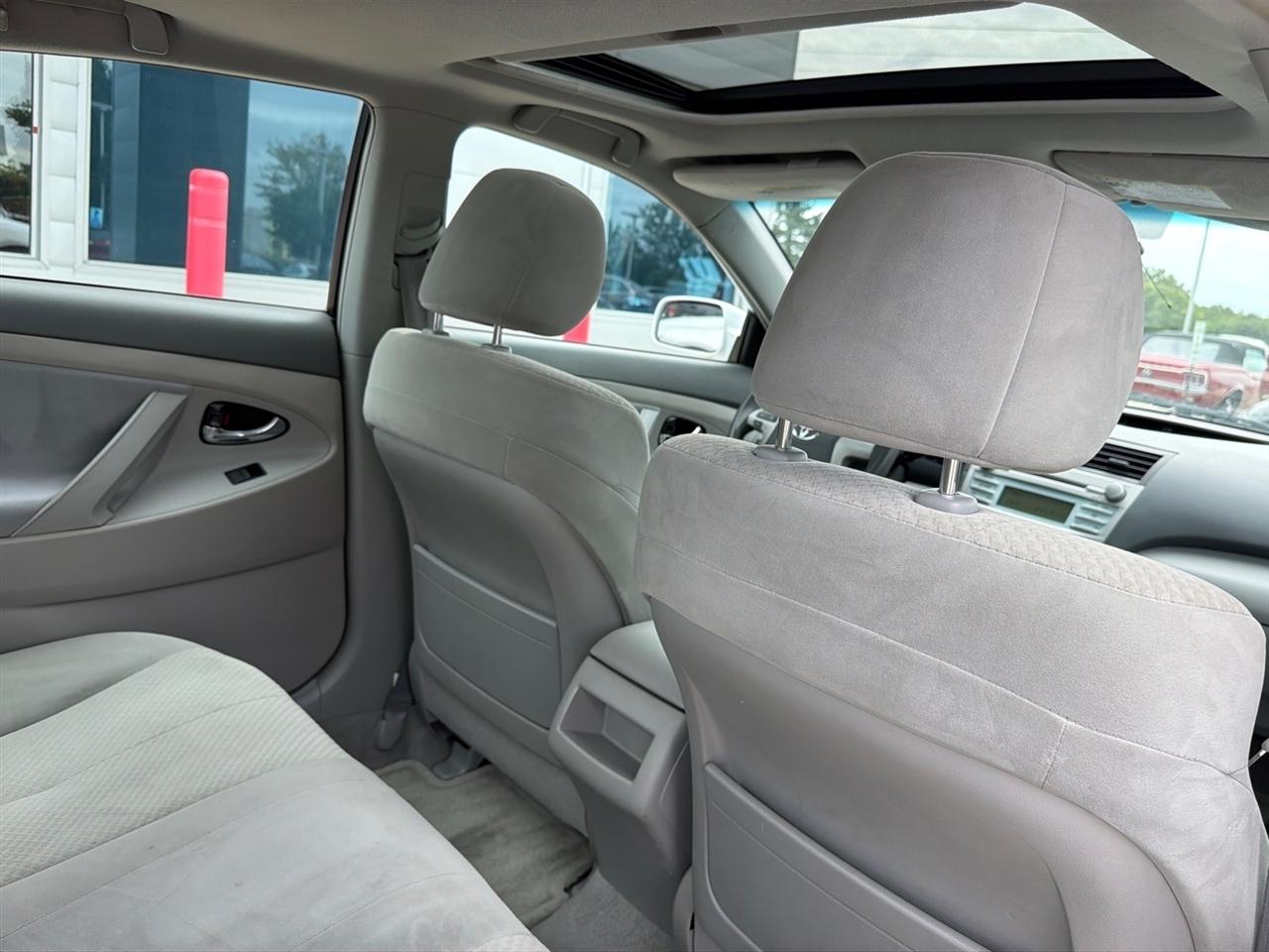 Toyota Camry LE 2009