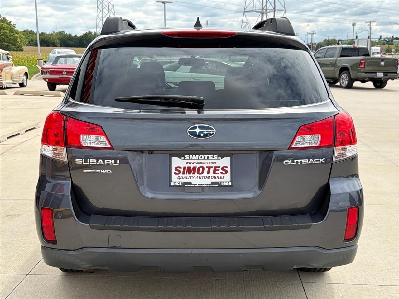 Subaru Outback 4dr Wgn H4 Auto 2.5i Limited 2013