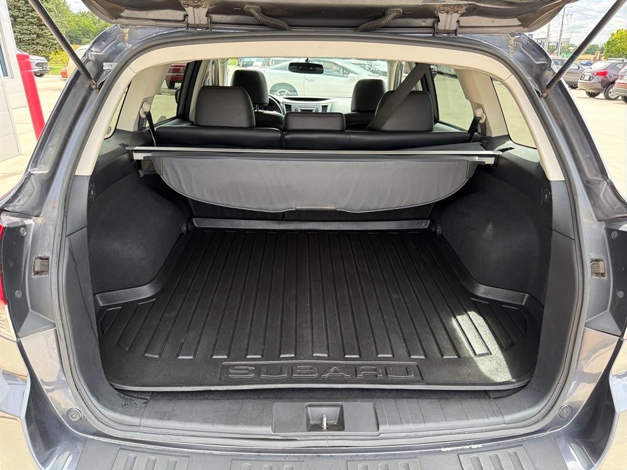 Subaru Outback 4dr Wgn H4 Auto 2.5i Limited 2013